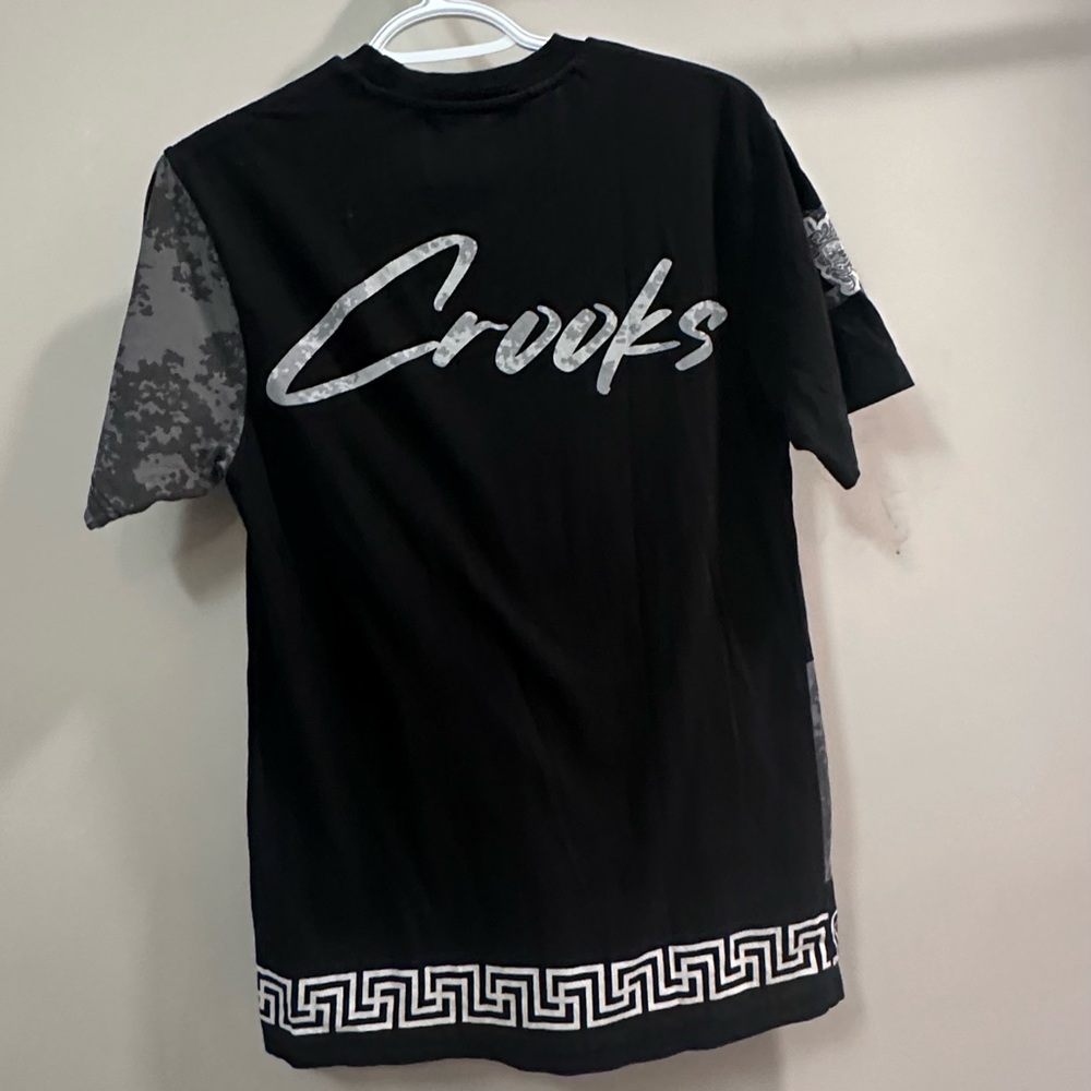Crooks & Castles - Picture 2 of 4
